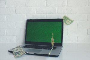 Descubra as melhores formas de ganhar dinheiro pela internet